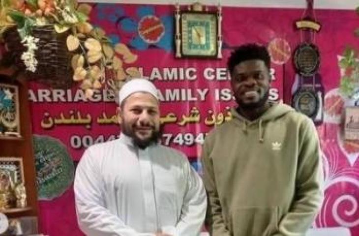 Gelandang Arsenal, Thomas Partey masuk Islam. (Instagram/@muslimathlete)