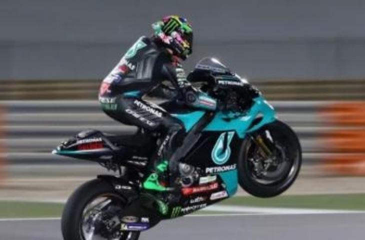 Pembalap Moster Energy Yamahaf Franco Morbidelli menjalani sesi tes pramusim di Sirkuit Internasional Losail, Qatar. (HO via Petronas SRT) (HO via Petronas SRT)