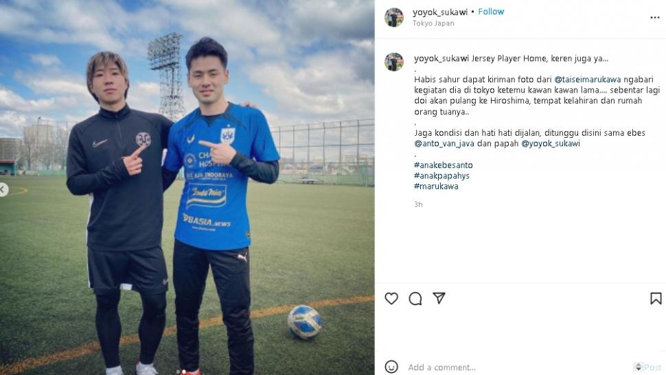 Taisei Marukawa pakai jersey PSIS Semarang saat pulang ke Jepang. (Instagram/@yoyok_sukawi)