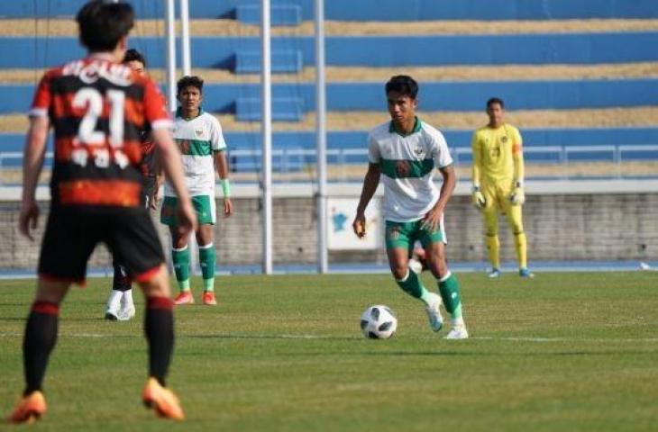 Pemain Timnas Indonesia U-19, Marselino Ferdinan saat beruji coba kontra Pohang Steelers. (Dok. PSSI)