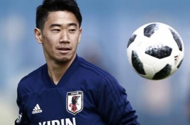 Gelandang serang Timnas Jepang yang merupakan mantan pemain Manchester United Shinji Kagawa dikabarkan tengah menjadi incaran Persib Bandung (Benjamin CREMEL / AFP)