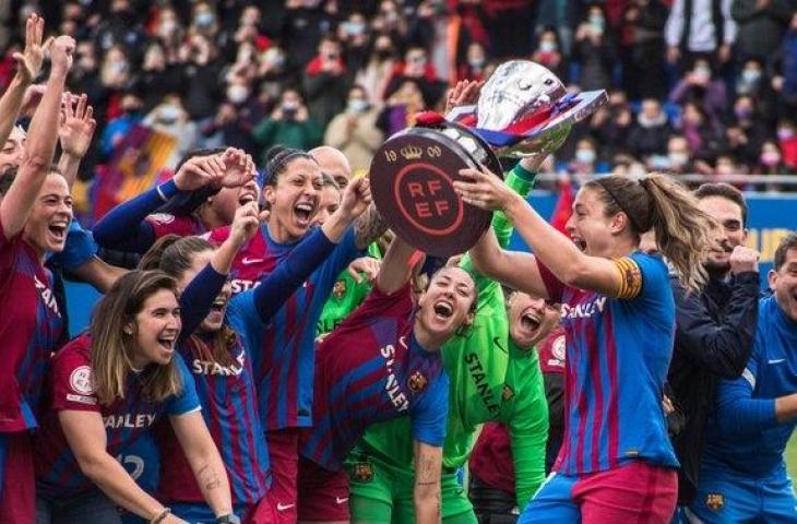 Barcelona Femeni juara Liga Spanyol musim 2021/2022. (Twitter/@si_soccer)