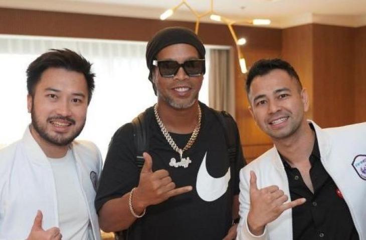 Momen Kebersamaan Raffi Ahmad dan Ronaldinho (instagram/@raffinagita1717)