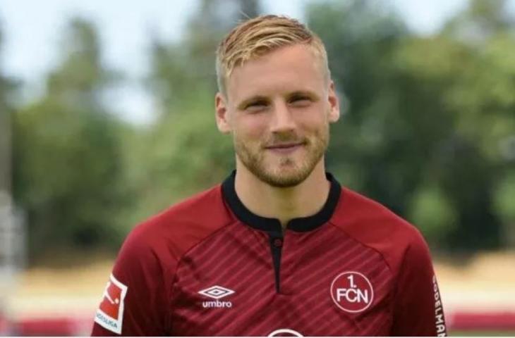 Gelandang asal Jerman, Hanno Behrens ketika berseragam FC Nuremberg pada 16 Juli 2018. Christof STACHE / AFP.