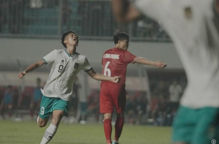 Selebrasi Muhammad Kafiatur usai cetak gol saat Timnas Indonesia U-16 kalahkan Vietnam 1-0 di final Piala AFF U-16 2022. (Dok. PSSI)