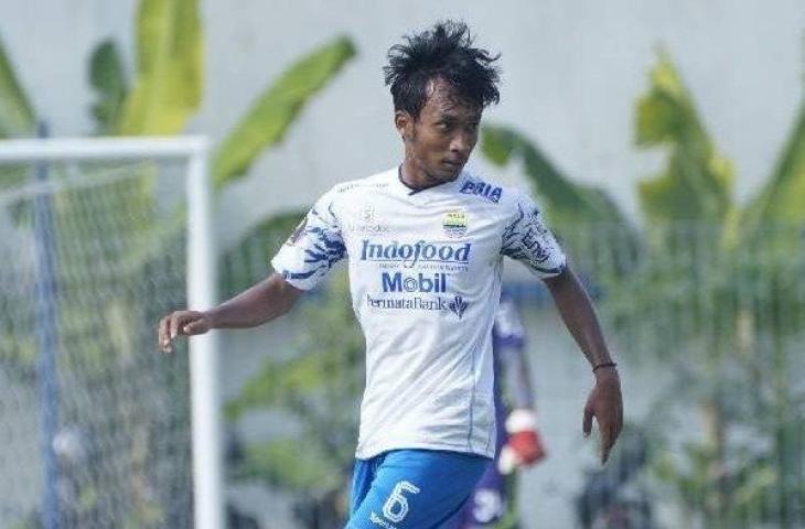 Pemain muda Persib Bandung, Robi Darwis. (Dok. Persib)