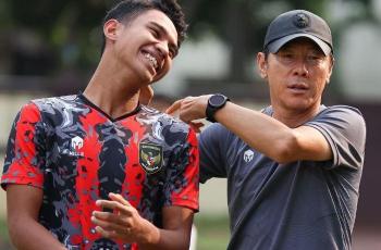 Kakinya Diinjak Shin Tae-yong, Marselino Ferdinan Cuma Tersenyum Tak Bisa Melawan