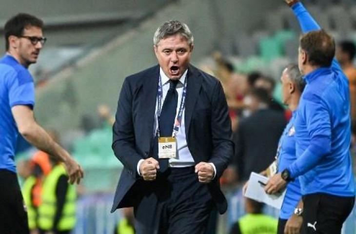 Pelatih Timnas Serbia, Dragan Stojkovic, di UEFA Nations League 2022. (Jure Makovec/AFP)