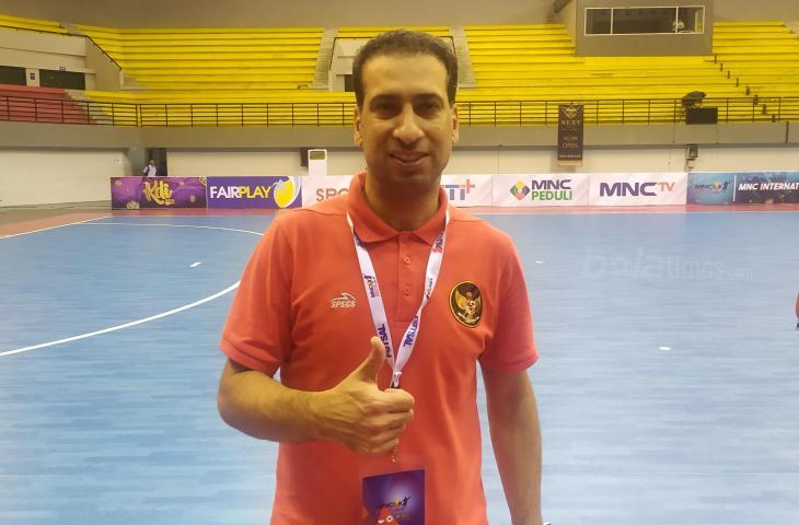 Pelatih timnas Futsal Indonesia, Mohammad Hashemzadeh saat ditemui di GOR Amongrogo, Yogyakarta pada Rabu (7/9/2022). (mxkd.sbs/Arif Budi)