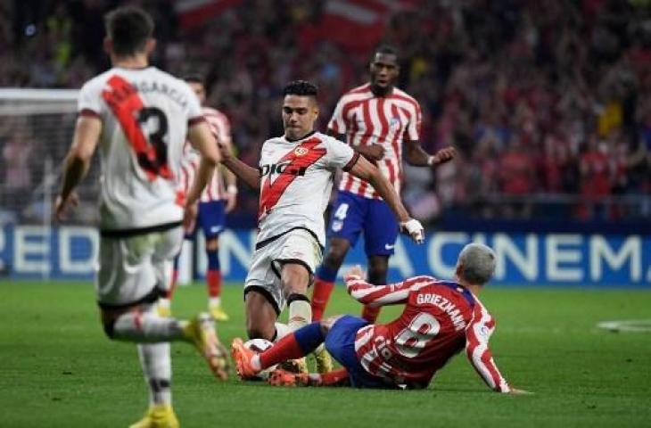 Radamel Falcao cetak gol di menit akhir saat Rayo Vallecano tahan imbang Atletico Madrid 1-1 dalam lanjutan Liga Spanyol. (AFP)