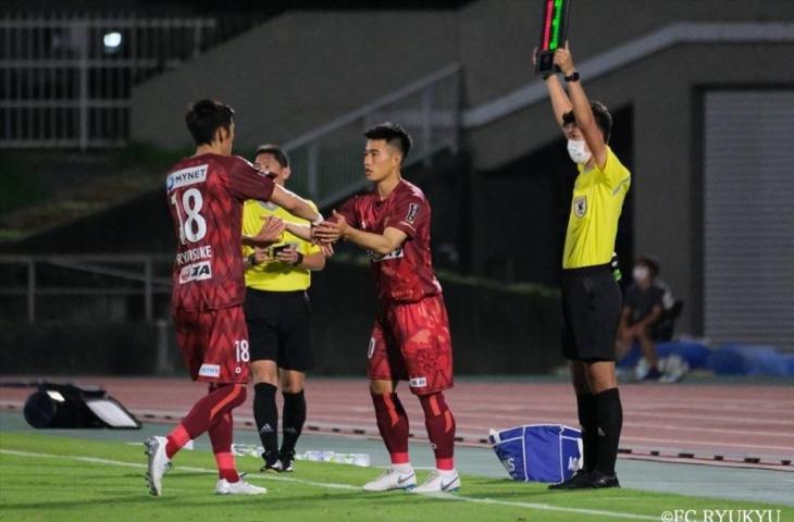 Pemain Vietnam, Hong Quan Vu, saat membela FC Ryukyu. (Dok. FC Ryukyu)