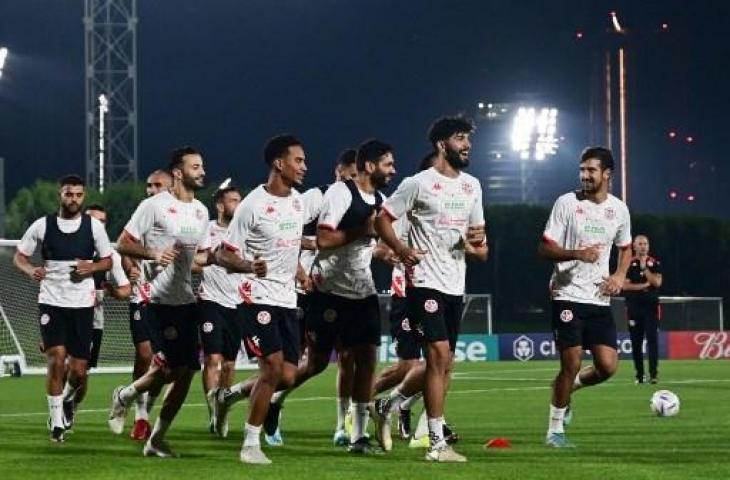 Potret latihan pemain Timnas Tunisia di Piala Dunia 2022. (AFP)