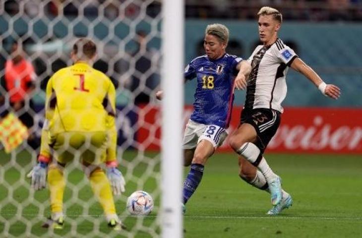 Momen Takuma Asano cetak gol kemenangan Jepang atas Jerman dengan skor 2-1 di Piala Dunia 2022. (AFP)