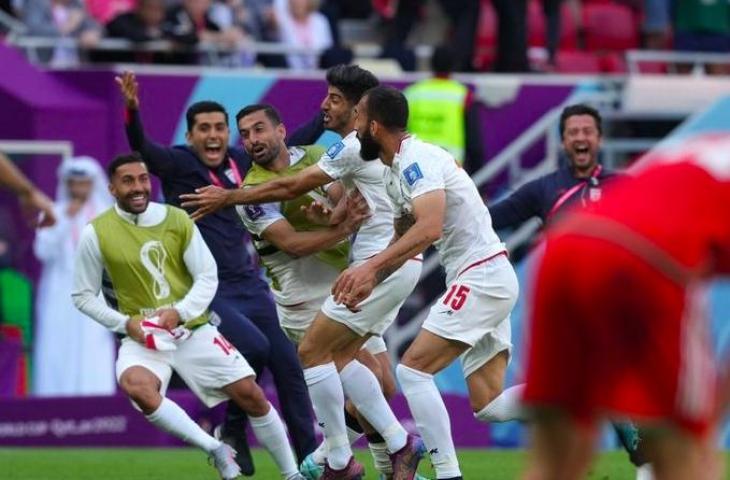 Selebrasi pemain Timnas Iran usai kalahkan Wales 2-0 di Piala Dunia 2022. (Twitter)