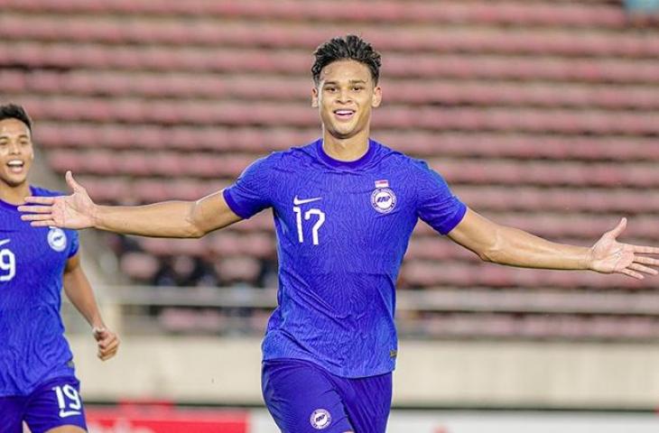 Selebrasi bek Singapura, Irfan Fandi, usai menjebol gawang Laos di Piala AFF 2022. (Dok. AFF)