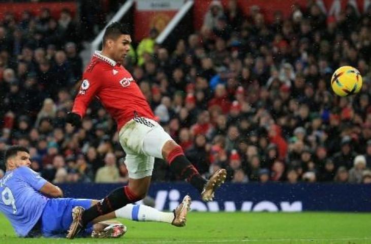 Casemiro cetak gol pembuka kemenangan Manchester United atas Bournemouth dengan skor 3-0. (AFP)