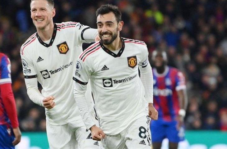 Selebrasi Bruno Fernandes usai cetak gol saat Manchester United ditahan imbang Crystal Palace 1-1. (Twitter)