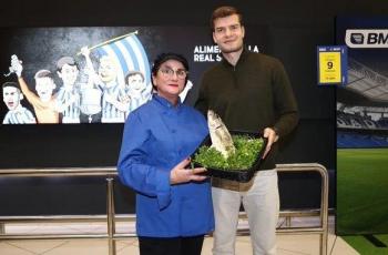 Makna Hadiah Ikan yang Diberikan Real Sociedad kepada Pemain Terbaiknya, Terkini Alexander Sorloth