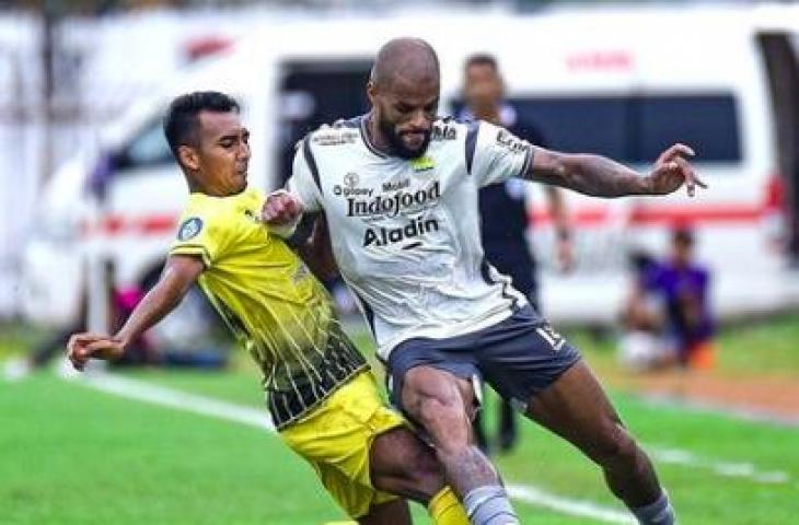 Aksi David da Silva saat Persib Bandung takluk lawan Barito Putera 1-2. (Dok. Persib)