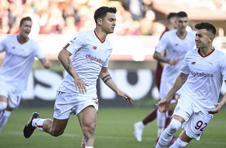 Paulo Dybala melakukan selebrasi usai cetak gol saat AS Roma kalahkan Torino 1-0. (Twitter/@ASRoma)