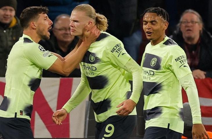 Pemain Manchester City Erling Haaland (tengah) membawa timnya ke semifinal Liga Champions 2022-2023. (AFP/Odd Andersen)