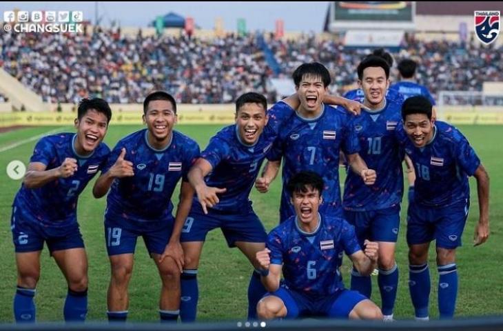 Skuad Thailand U-22. (Changsuek)