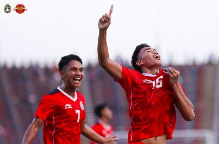 Selebrasi Muhammad Ferrari usai cetak gol saat Timnas Indonesia U-22 kalahkan Vietnam 3-2 di semifinal SEA Games 2023. (PSSI)