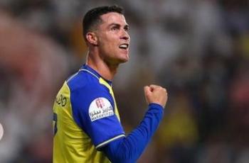 Selebrasi Sujud Syukur, Cristiano Ronaldo Berterima Kasih ke Fans usai Jadi Penyelamat Al Nassr