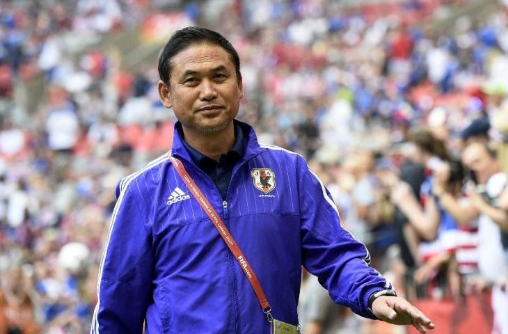 Pelatih kepala Jepang Norio Sasaki tiba untuk pertandingan sepak bola terakhir antara AS dan Jepang selama Piala Dunia Wanita FIFA 2015 di Stadion BC Place di Vancouver pada 5 Juli 2015. (AFP PHOTO)