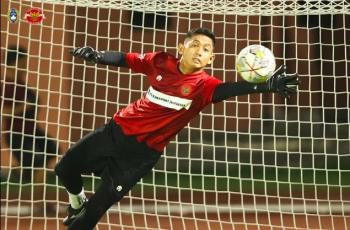 Kiper PSM Reza Arya Dilarikan ke RSUD Usai Jalani Laga Lawan Bhayangkara FC, Akibat Benturan Dengan Witan