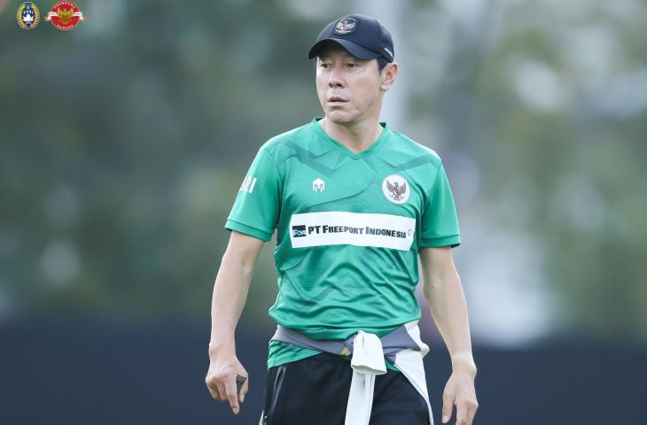 Shin Tae-Yong, pelatih Timnas Indonesia, yakin menghadapi tim tangguh Irak. Jordi Amat berharap agar tim dapat tampil baik dan membuat kejutan di lapangan. (Dok. PSSI)