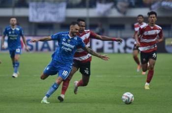 Langsung Nyetel, Luis Milla Puas dengan Performa Duo Spanyol di Laga Debut Persib Bandung