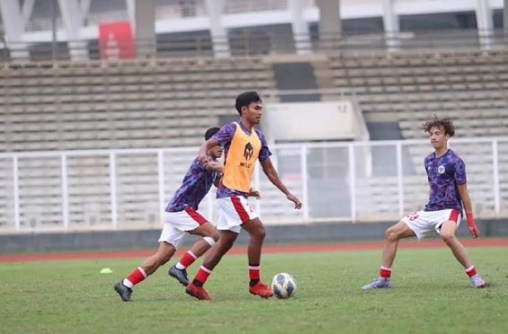 Jim Croque berlatih bersama Timnas Indonesia (Instagram/j.croque9)