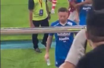 Tertangkap Kamera, 3 Pemain Persib Bandung Lakukan Aksi Tak Terpuji Usai Kalah dari Persis Solo