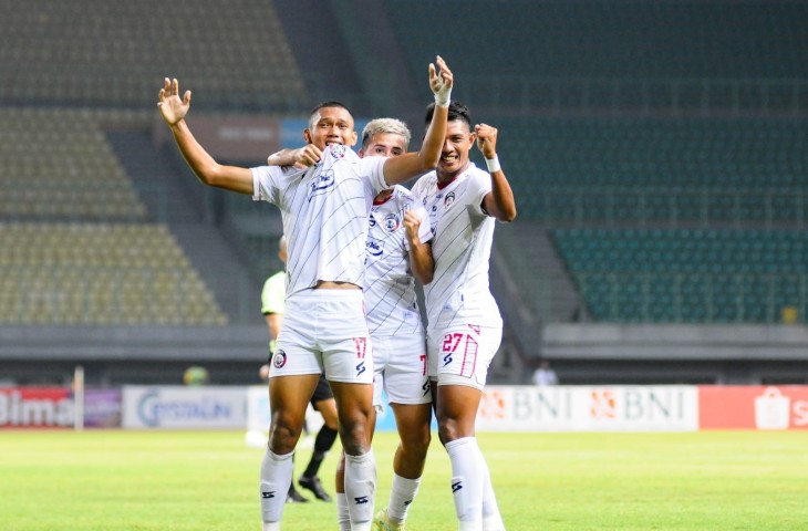 Selebrasi Ginanjar Wahyu usai cetak gol saat Arema FC kalahkan Bhayangkara FC 2-0. (Dok. Arema FC)