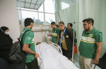 Kondisi Ady Setiawan usai Kolaps karena Disikut Pemain Persebaya Surabaya