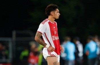 Pemain Ajax Amsterdam Berdarah Maluku Kagum dengan Sepak bola Indonesia: Suporternya Keren, di Belanda Banyak Protes