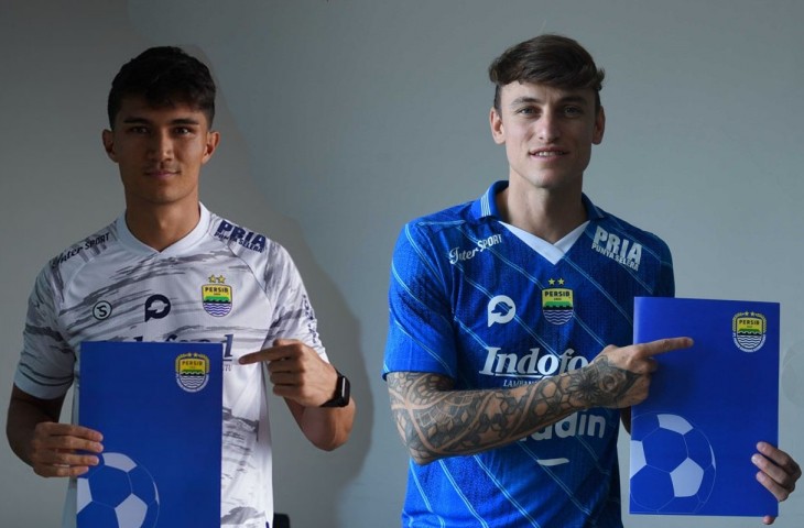 Dua pemain baru Persib, Kevin Ray Mendoza dan Stefano Beltrame (MO Persib)