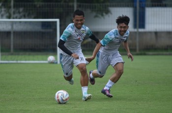 Gelandang Persib Banjir Dukungan Usai 1 vs 4: Declan Rice Hingga Ratusan Komentar