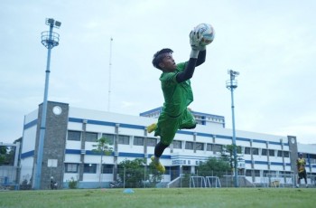 Raufa Aghastya di Mata Pelatih Kiper Persib