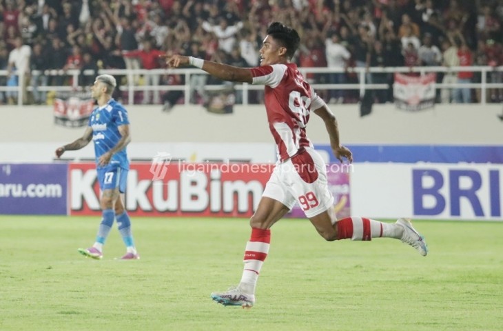 Pemain Persis, Ramadhan Sananta mencetak gol ke gawang Persib di putaran pertama Liga 1. (Liga 1)