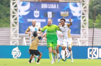 Kiper Dewa United Cetak Gol, Komentar Bek Persib Mengundang Tanya