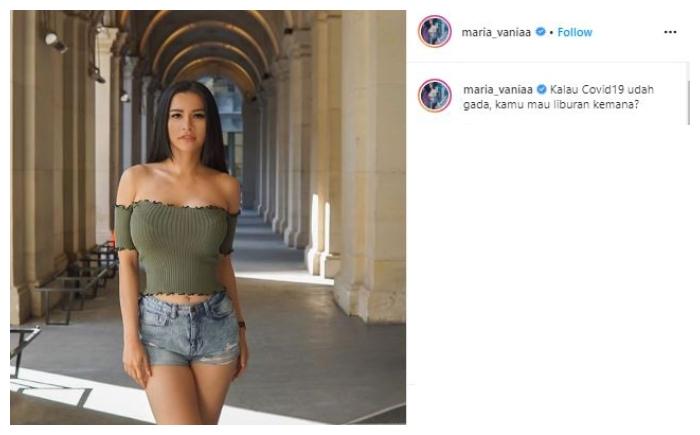 Potret seksi Maria Vania. (Instagram/@maria_vaniaa)