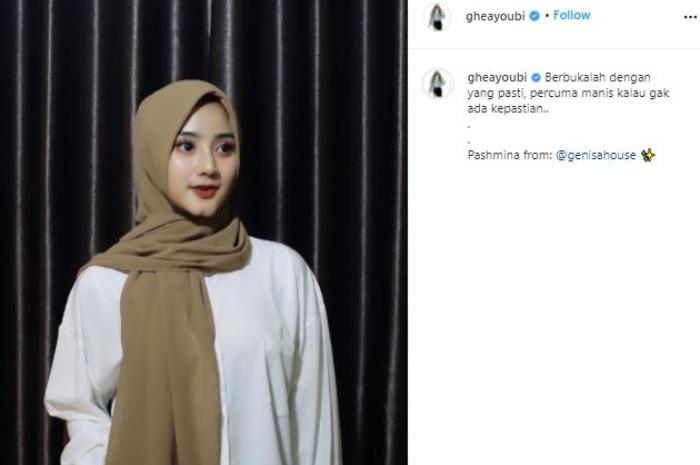 Gaya busana hijab Ghea Youbi. (Instagram)