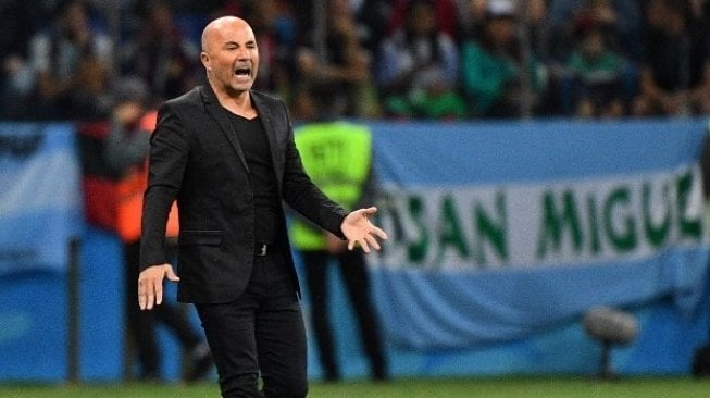 Pelatih timnas Argentina Jorge Sampaoli saat skuatnya menghadapi Kroasia. Johannes EISELE / AFP 