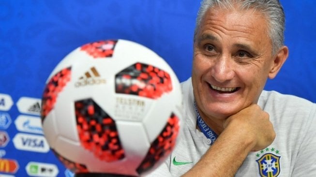 Pelatih Brasil Tite saat jumpa pers. Emmanuel DUNAND / AFP