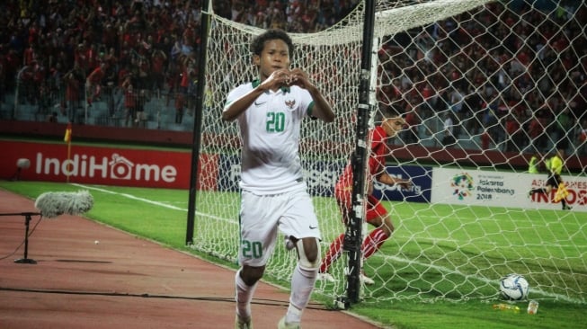 Pemain timnas U-16 Indonesia Amiruddin Bagus Kahfi rayakan gol ke gawang Myanmar dalam pertandingan yang berlangsung di Stadion Gelora Delta Sidoarjo, Jawa Timur, Selasa (31/7/2018) [Suara.com/Dimas Angga P]