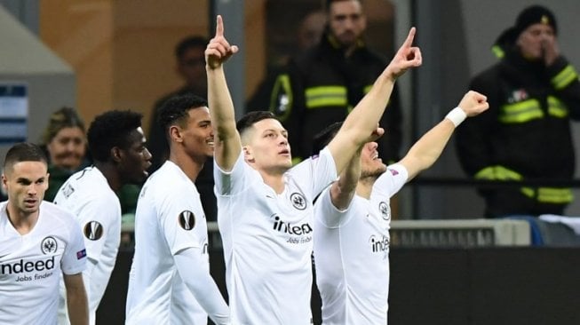 Pemain Eintracht Frankfurt Luka Jovic rayakan golnya ke gawang Inter Milan di babak 16 besar Liga Europa [AFP]