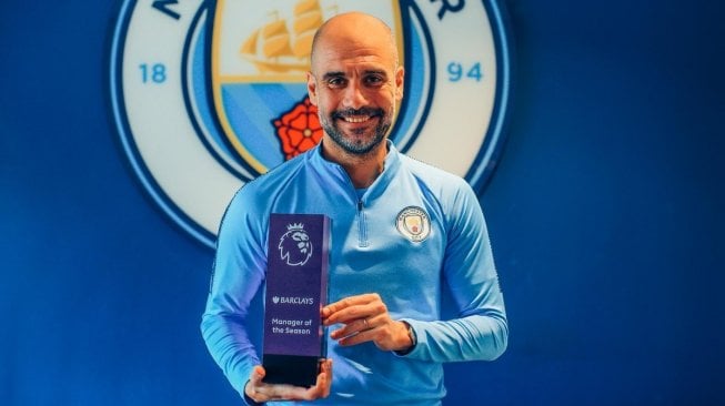 Pep Guardiola resmi menjadi pelatih terbaik Liga Primer Inggris 2018/2019. (Twitter/@premierleague)