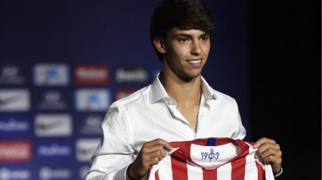 Joao Felix diperkenalkan sebagai pemain baru Atletico Madrid di Wanda Metropolitan stadium, Madrid. PIERRE-PHILIPPE MARCOU / AFP